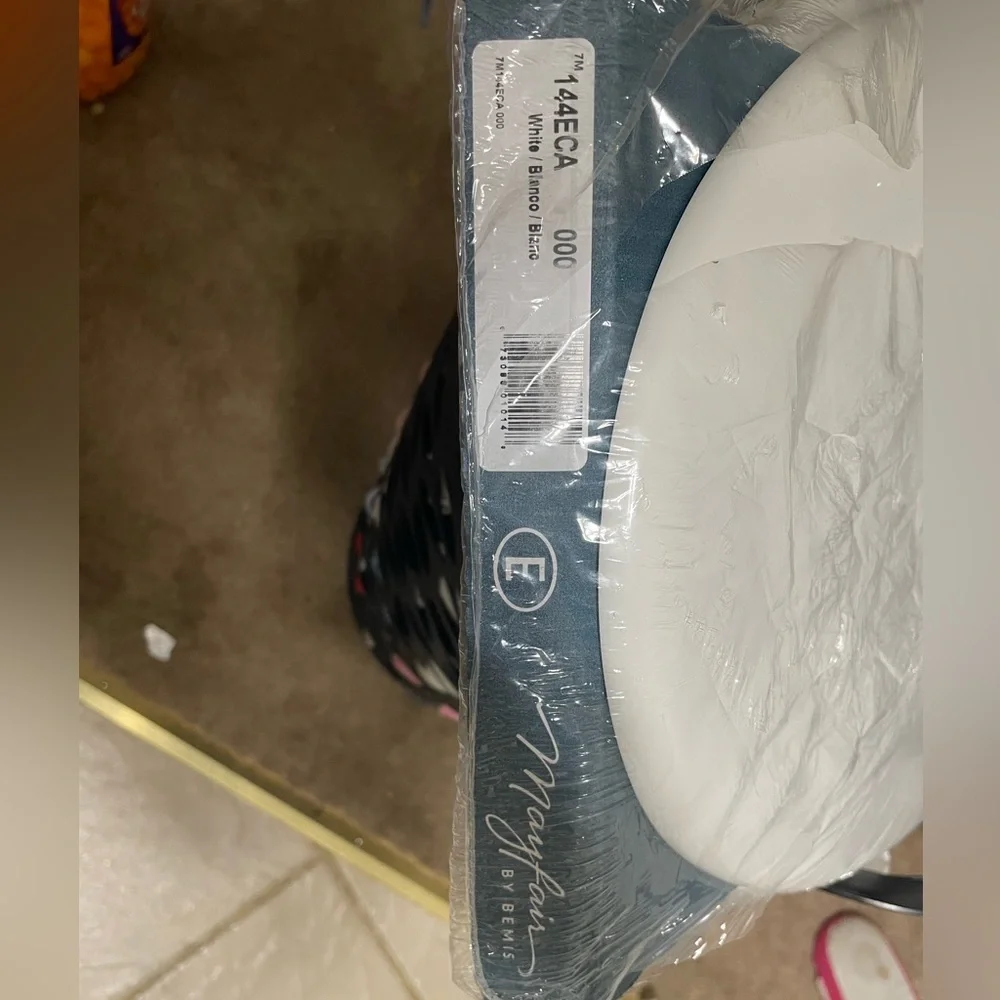 Mayfair 144ECA-000 White Elongated Traditional Wood Toilet Seat.